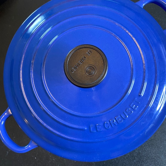 Le Creuset Other - Le Creuset dutch oven